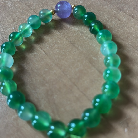 #113 Green Field Jade Amethyst Bracelet 8mm NEW ARRIVAL - Picture 2 of 2